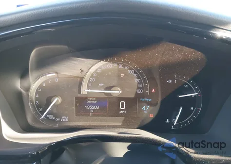 2018 Cadillac Xt5 Standard z USA, uszkodzony, nr VIN 1GYKNARS8JZ211670